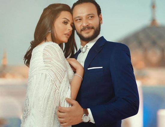 أحمد خالد صالح ينشر صور عقد قرانه على هنادي مهنا