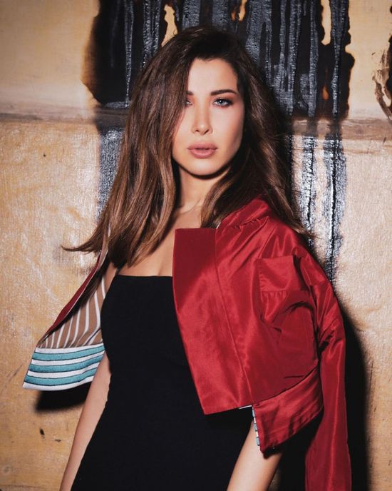 نانسي عجرم تستعد لطرح أغنية وطنية جديدة بعد أحداث بيروت الأخيرة