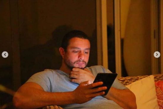 شاهد أحمد الفيشاوي في كواليس فيلم قمر 14 (صور)