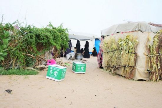 مساعدات طارئة لمخيمات النازحين في مأرب والجوف