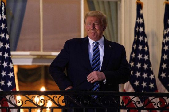 "ترامب" يهاجم مؤسستين إعلاميتين في بلاده ويتهمهما بالتزوير