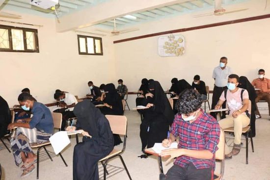 إجراء امتحانات القبول في معهد العلوم الصحية بالمهرة