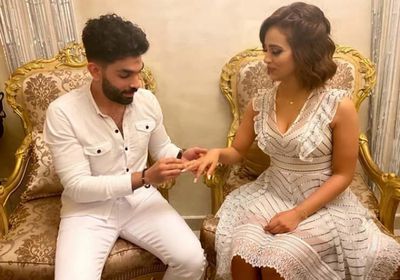رنا سماحة تنشر صور خطوبتها من الملحن سامر أبو طالب
