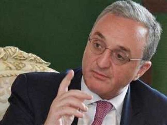   وزير خارجية أرمينيا: على أذربيجان الالتزام بوقف إطلاق النار