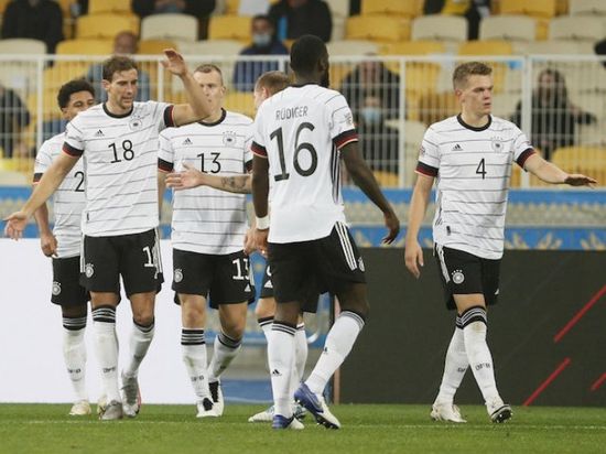 ألمانيا تخوض مباراتها أمام سويسرا في دوري الأمم بدون جماهير
