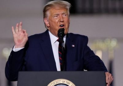 ترامب يصف متظاهرين أسقطوا تمثالين في بورتلاند بـ"الحيوانات"