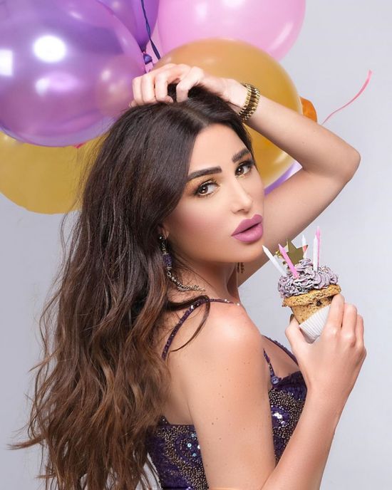 نيللي مقدسي تحتفل بعيد ميلادها وتوجه رسالة شكر لجمهورها