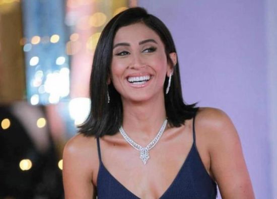 دينا الشربيني بصحبة مصطفى خاطر ومحمد السبكي في كواليس "ثانية واحدة"