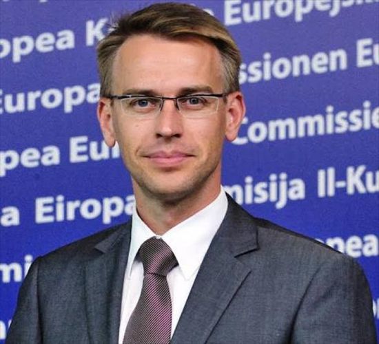 المتحدث الرسمي الأوروبي يهدد تركيا بفرض عقوبات حال عدم التزامها بوقف التصعيد