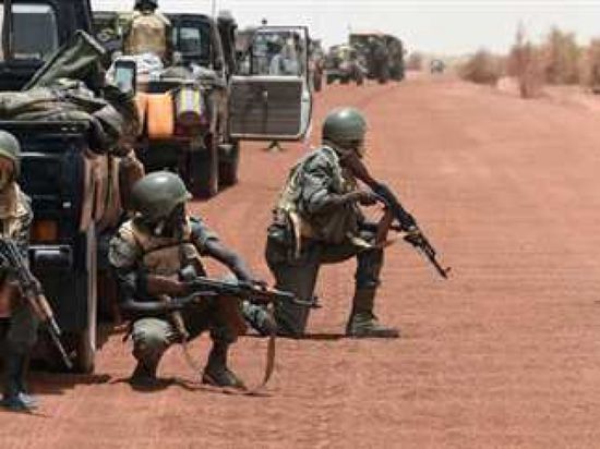  مصرع 12 جنديًا من الجيش المالي على يد مسلحين