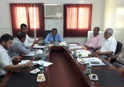 ترتيبات لتطبيق لائحة مخالفات النظافة بالمكلا