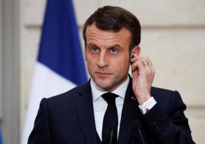  الرئيس الفرنسي يفرض حظر تجول ليلي في باريس