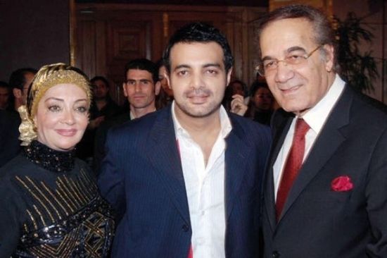 عمرو محمود ياسين يكشف الحالة الصحية لـ شهيرة بعد وفاة والده