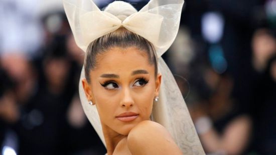 أريانا جراندي تكشف موعد طرح ألبومها الجديد