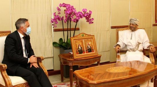 البوسعيدي يناقش مع "سيمونت" آليات تنمية الاستثمارات الأوروبية بعمان