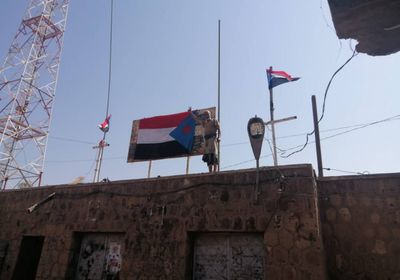 احتفالًا بثورة أكتوبر.. الحبيلين تتزين بأعلام الجنوب