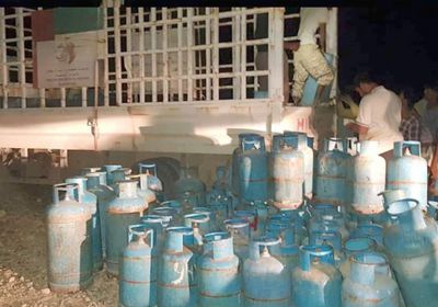 الإمارات تُنهي معاناة سقطرى مع الغاز المنزلي (صور)