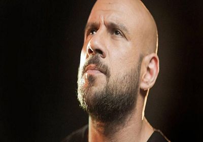 أحمد مكي يحيي الذكرى الأولى لوفاة والده