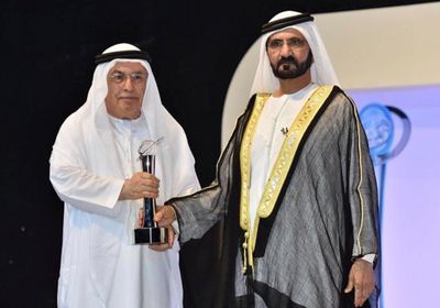 بن راشد: إبراهيم العابد أحد مؤسسي الإعلام الإماراتي.. وعمل بلا كلل حتى آخر يوم