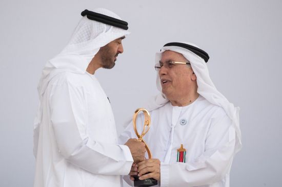 بن زايد: العابد كرس حياته لخدمة الإمارات.. ومسيرته حافلة بالعطاء والإنجازات