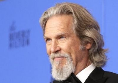 النجم جيف بريدجز يعلن إصابته بسرطان الغدد الليمفاوية