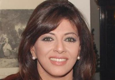 بمشهد ساخر من "ليالي الحلمية".. هالة صدقي تهنئ يحيى الفخراني بمجلس الشيوخ