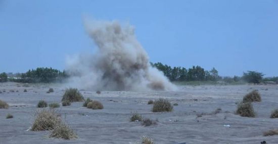 الحوثي يستهدف الحوك بصاروخ كاتيوشا