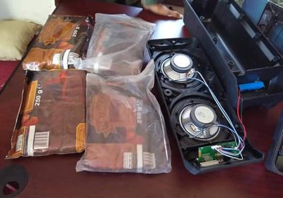 إحباط تهريب 4 كيلوجرامات حشيش إلى عدن (صور)