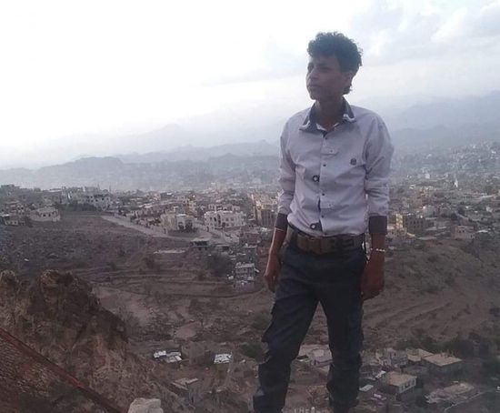 مليشيا الإخوان تُجند الأطفال في معسكراتها بتعز