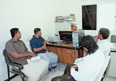 لتفقد نشاطها.. رئيس "انتقالي غيل باوزير" يزور مؤسسة الاتصالات