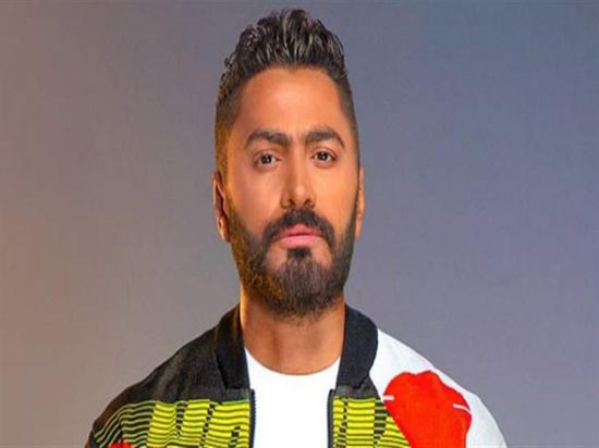 بالفيديو.. تامر حسني يطرح "فجأة افترقنا"