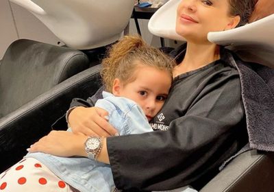 كارول سماحة بصحبة ابنتها "تالا" في ظهور جديد