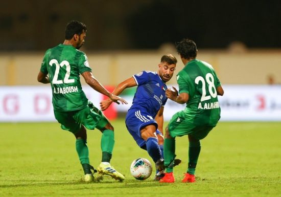 النصر يهزم خورفكان بصعوبة في الدوري الإماراتي