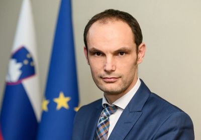 كورونا يُصيب وزير خارجية سلوفينيا