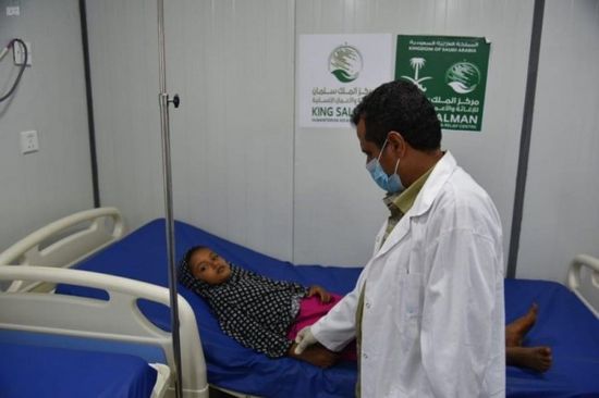 مركز الملك سلمان يساهم بعلاج 215 مريضًا بمأرب