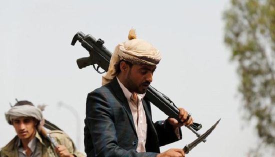 الحوثي ينتزع الإتاوات في دمنة خدير احتفالًا بـ"المولد"