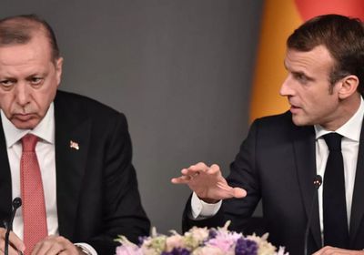 فرنسا تستدعي سفيرها لدى تركيا بعد إهانة أردوغان لماكرون