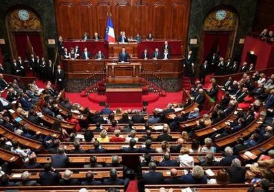 البرلمان الفرنسي يصوتون على تمديد حالة الطوارئ