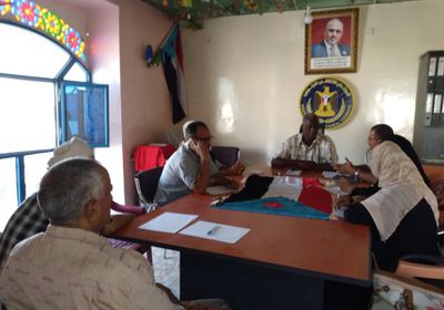 "انتقالي التواهي" يستعرض سير العملية التعليمية