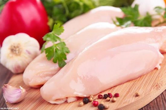  غني بالأحماض الأمينية ويعزز المناعة.. تعرف على فوائد لحوم الدجاج