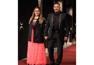 بعد انتقادها.. أول تعليق لـ أحمد السقا عن إطلالة زوجته بمهرجان الجونة