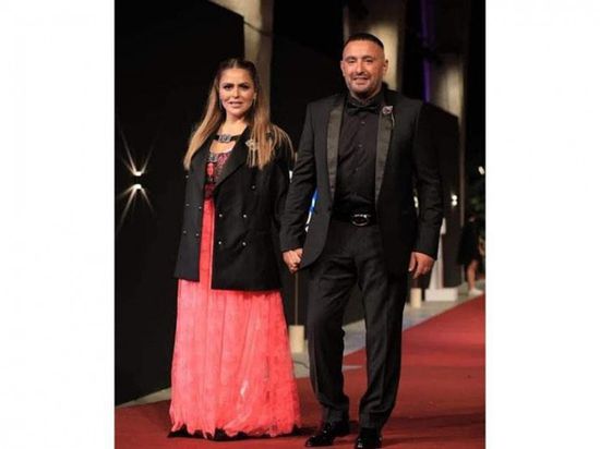 بعد انتقادها.. أول تعليق لـ أحمد السقا عن إطلالة زوجته بمهرجان الجونة