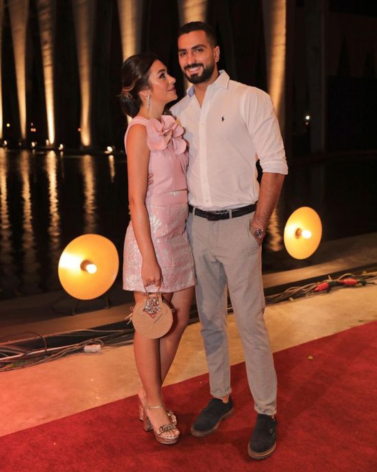 من الجونة.. راندا رياض توجه رسالة رومانسية لزوجها محمد الشرنوبي