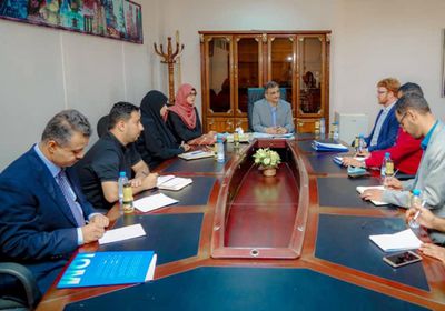 لملس يبحث آلية إعادة المهاجرين غير الشرعيين إلى دولهم