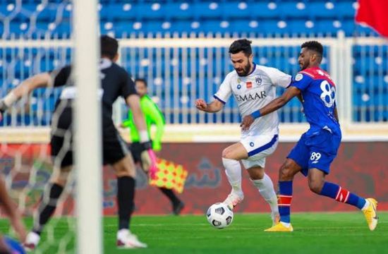 الهلال يفوز على أبها بهدفين نظيفين ويبلغ نهائي كأس الملك