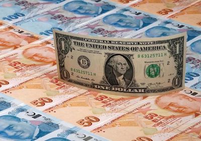  ‏ الأسوأ بين العملات العالمية.."الليرة التركية" تواصل انهيارها أمام الدولار والمركزي يفقد السيطرة