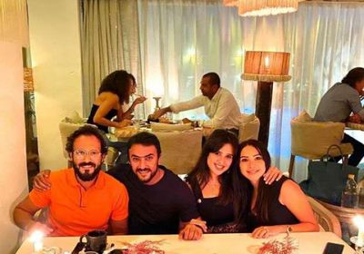 أحمد العوضي يكشف تفاصيل صورته المثيرة للجدل ويعلن استيائه من هذا الأمر