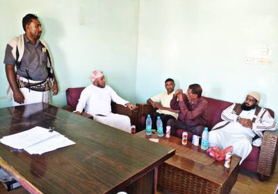 "انتقالي سقطرى" و"المالية" يبحثان صرف رواتب المدنيين