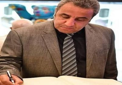 "سياسي" يكشف سر عدم تدخل أمريكا في مفاوضات اتفاقية السلام بسوريا