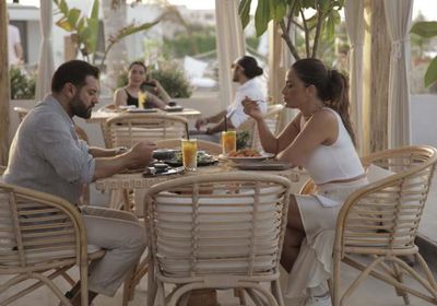 عمرو يوسف وصبا مبارك يكشفان تفاصيل الحلقة الأولى من "نمرة 2"